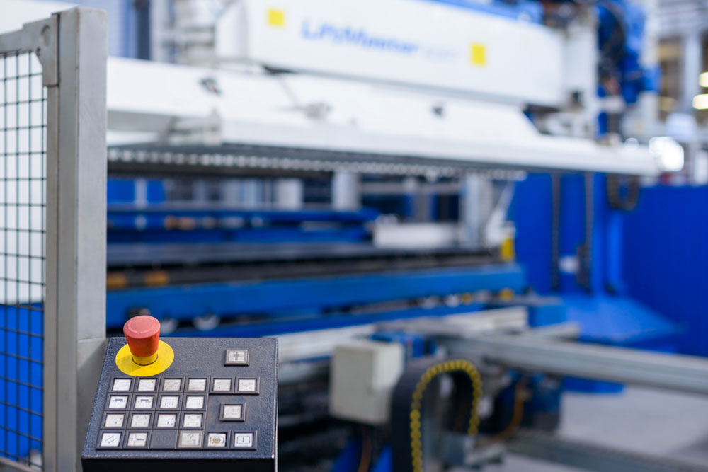 Lavorazione lamiera: il taglio laser