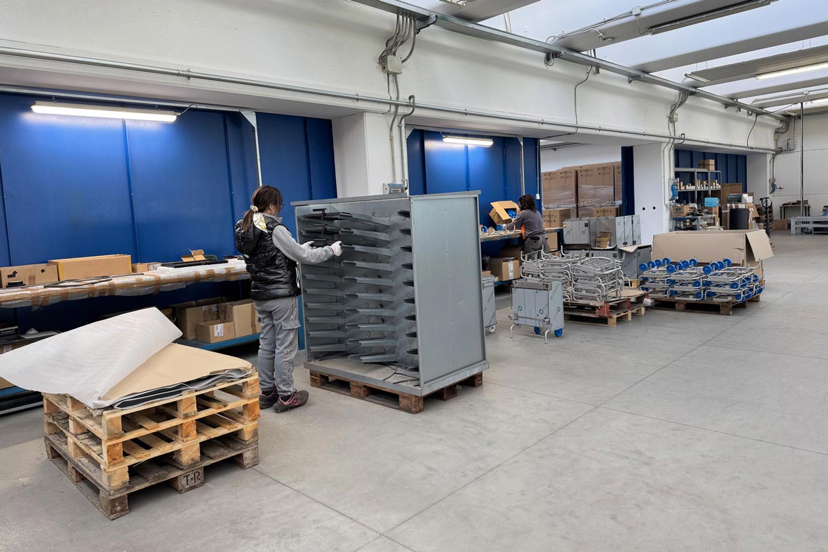 Magazzino per lavorazioni accessorie lamiera